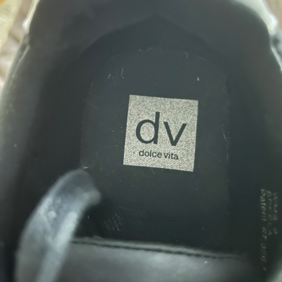 Dolce Vita Breela Sneakers - Picture 7 of 8